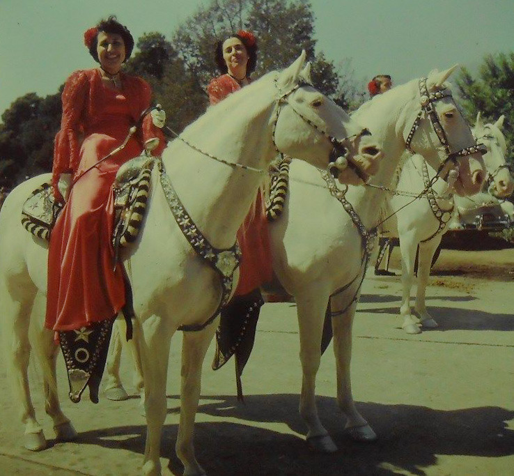 girl-o-matic:  L.A. Mexican Fiesta festival - c. 1940s - 1950s 