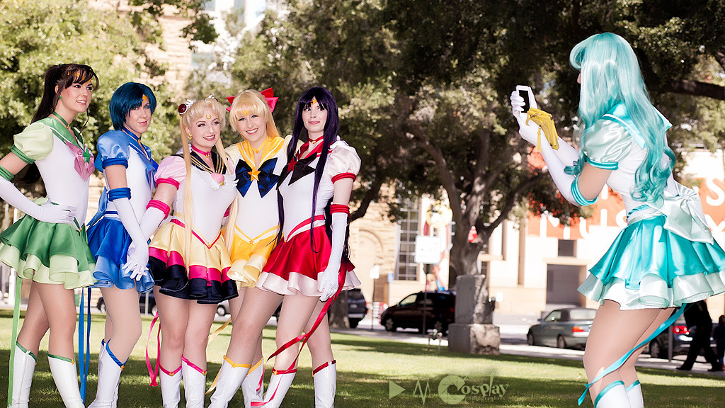 darkain:   Eternal Sailor Moon - WindoftheStars Eternal Sailor Mercury - NyuNyu CosplayEternal