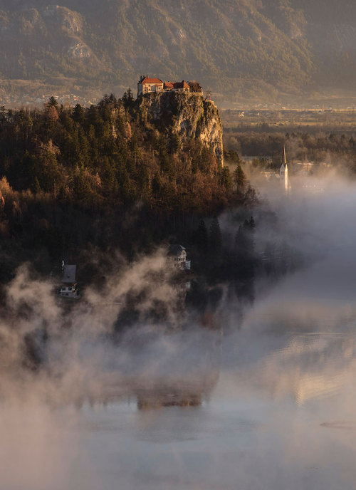 landscape-photo-graphy - The Enchanting Sunrise of Slovenia’s...