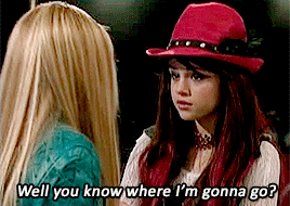 papertownsy:  10 Years of Hannah Montana (March 24th 2006) 