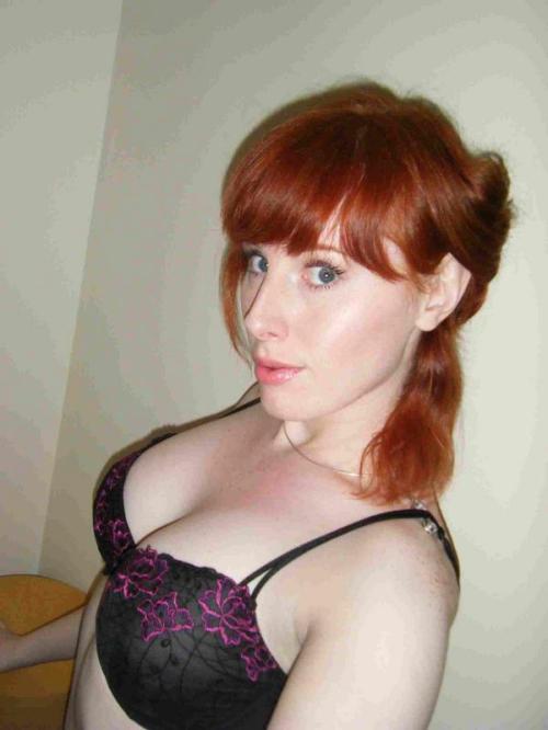 bitch-daddy:trapsearch:  Hmmm, for those who like their girls on the dominant side.  Ms. Raven Du Barry a very dom redhead from Birmingham, UK.  She may also be found as Karen Du Barry.  First time on TrapSearch.   She’s gorgeous.