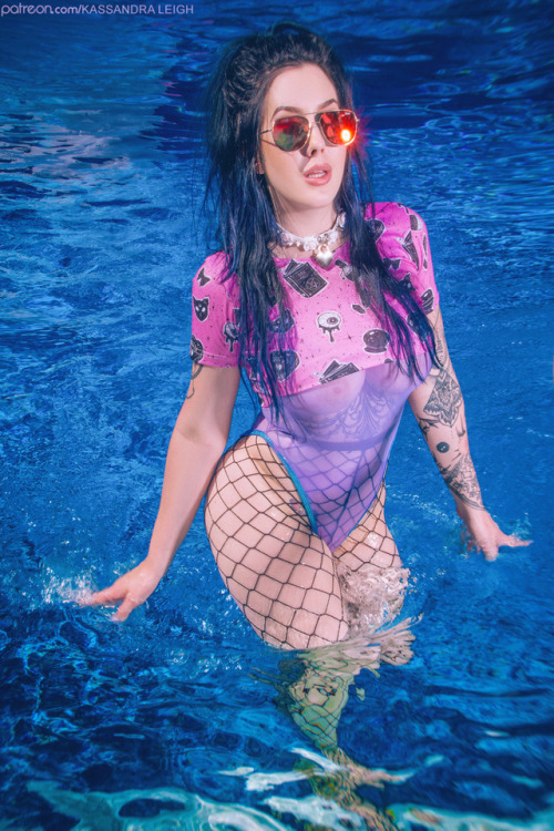 POOL PARTY! Teaser first look at the lewd lil set releasing onto Patreon.com/KassandraLeigh this sep