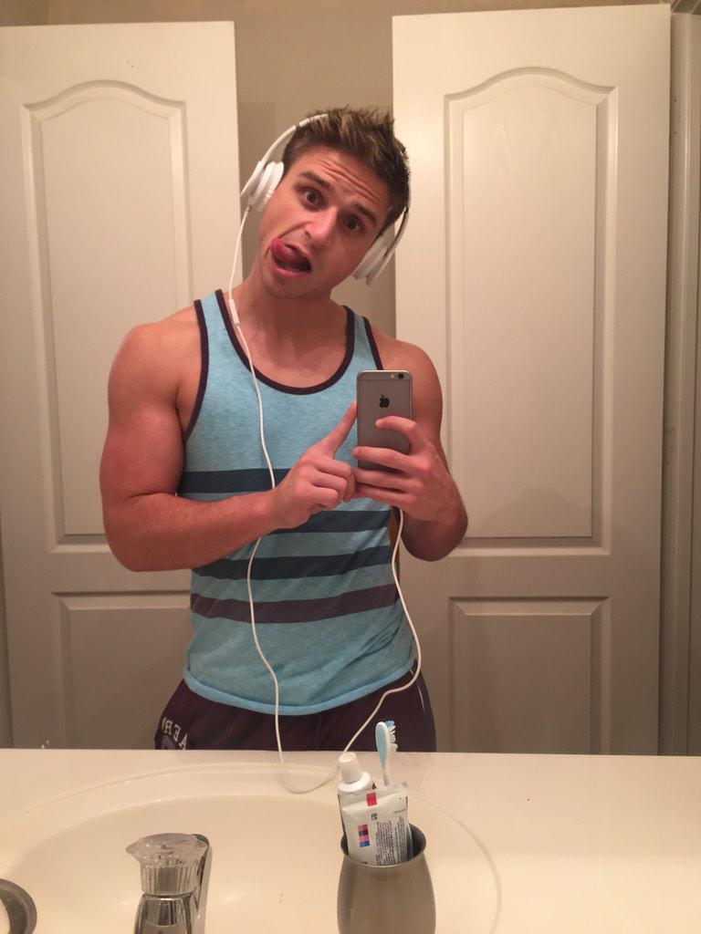 colungafrank:  Jackson Taylor    twitter pics