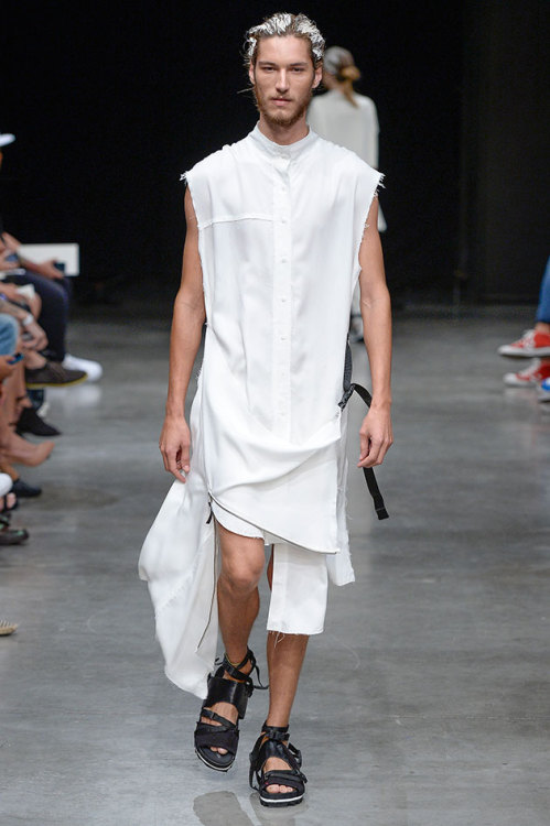 men should wear skirts!Också SS2016