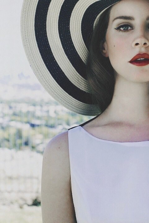 70s-blues:  red, love, eyeliner, fashion, lipstick, makeup, lana del rey, girl - image #1859118 by taraa on Favim.com on We Heart It. 