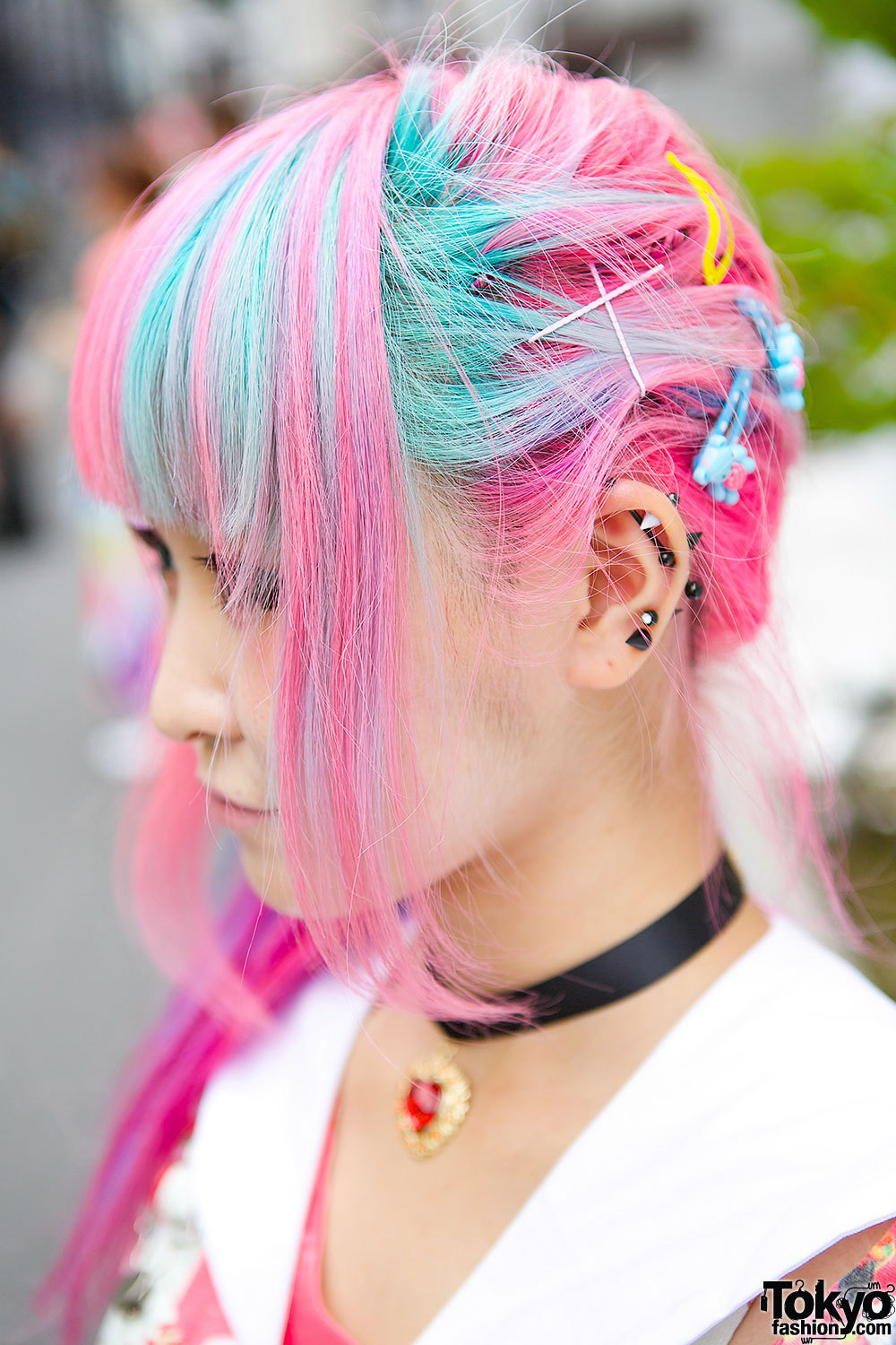 tokyo-fashion:Colomo, Kanae &amp; Maro (left to right) on the street in Harajuku