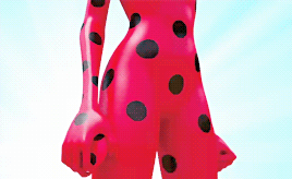 minccinocappuccino:  ladybug channeling her inner badass for the first time 