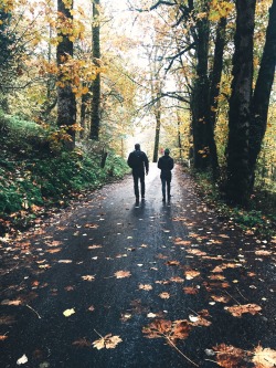 theoregonscout:  Autumn strolls. 