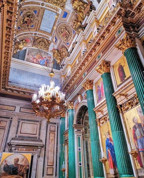 legendary-scholar:    Saint Isaac’s Cathedral.