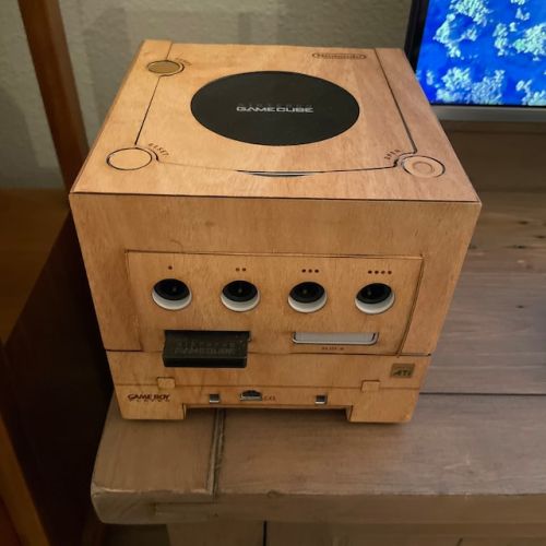 retrogamingblog2: Wood Nintendo Mods made by RoseColoredGaming