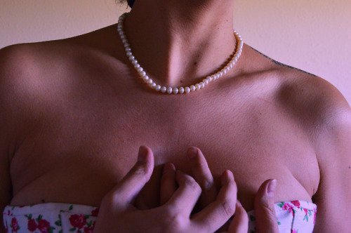 peachypersici: Slip into something more comfortable,Like a grave. 