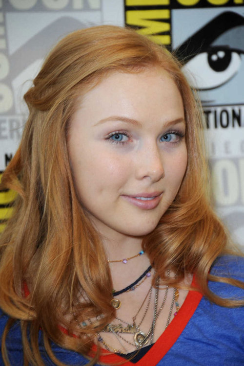 Porn photo letzbfriends:  Molly C. Quinn; born October