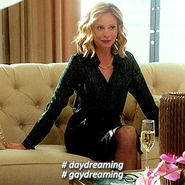 catgrantscupcake: Very important girlfriend duty