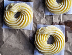 sweetoothgirl:homemade french crullers with honey glaze