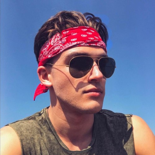 rrecon: @niclasgonzales