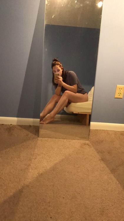 sincerely-apologetic: Leg appreciation, guys