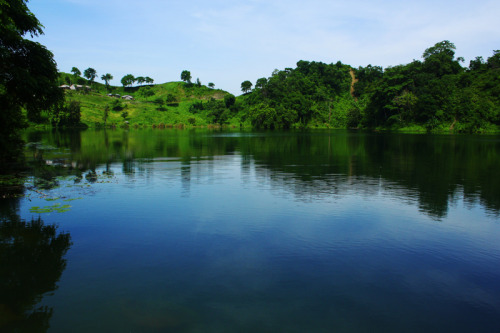 5starkutti:Boga Lake, Bandarban by Md. Moazzem Mostakim.