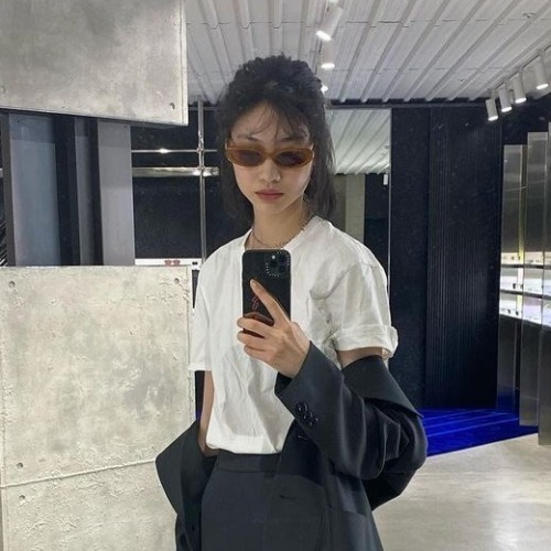 🎩✒️🖤🕷️🎱