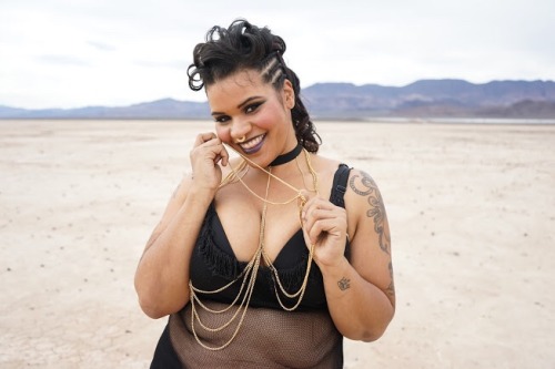 plussizeootd: proudmaryfashion:  XXX – A @proudmaryfashion X @readytostare collaboration See f