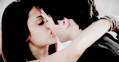 dailydelenagifs:  Where were you, Damon? 