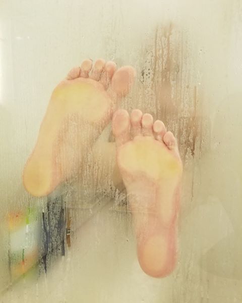 feet-andstuff:Shower soles😈🤪