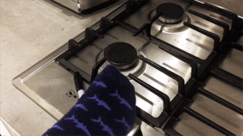 themostfuniveverhad:  i went to grab the sharpie and accidentally pressed the ignite button and almo
