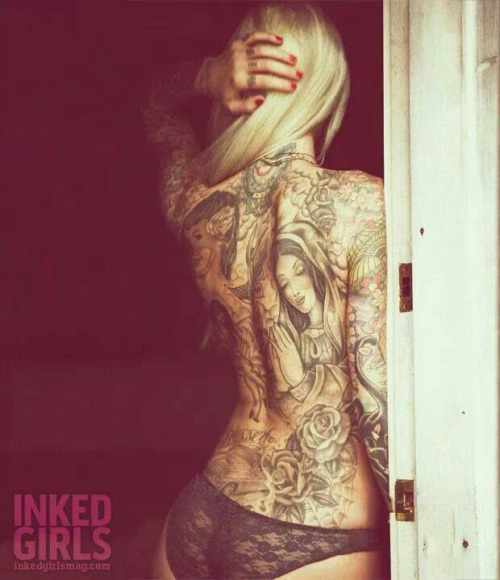 we-require-more-tatooed-girls:  More @ http://we-require-more-tatooed-girls.tumblr.com