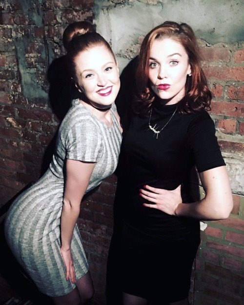 lankybrunettepartdeux: Maggie Geha and Chelsea Spack out together at Sleep No Moreoh gosh goshgoshhh