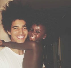 kawaiiceo: kalainga:  revyspite:  fuckyeahafricans:  Model Luis Borges and his baby girl Lu are precious  Okay but I wanna see what mama looks like cause she must be gorgeous   He has a husband and four children if anyone was wondering!   THE GUY FROM