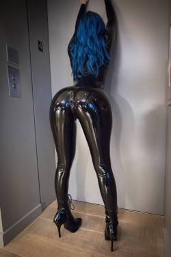 rubberreflections:  Rubber Reflections - The best latex fetish images from the web and beyond