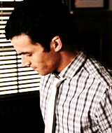 ianspainharding:  EZRA FITZ SPECIAL: ↳Tie   I love you in button ups and a tie.