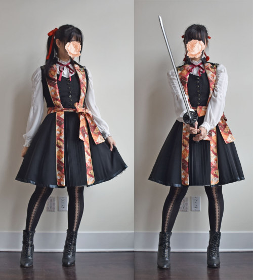  Extra pictures of Meta Hakuouki JSK coord from Halloween.I considered toting this prop sword with m