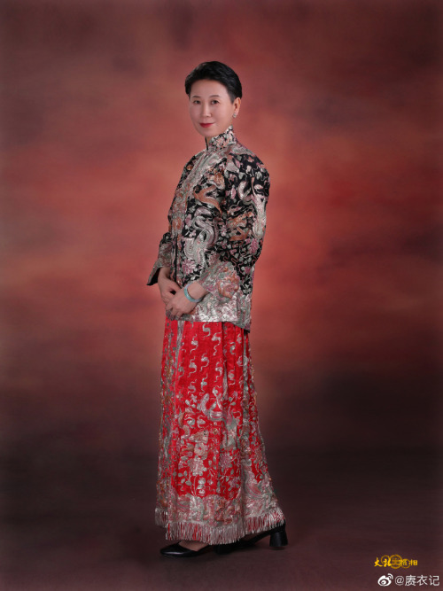 chinese fashion (qipao and qungua) by 赓衣记