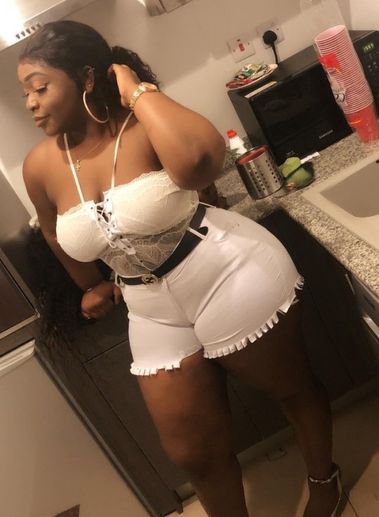 kingjazziedad:  DeliciouslySexy. Curvy. BigBootiDelicious Mami. Ms Abena ‘Delish’ Olives ❤️💛💙