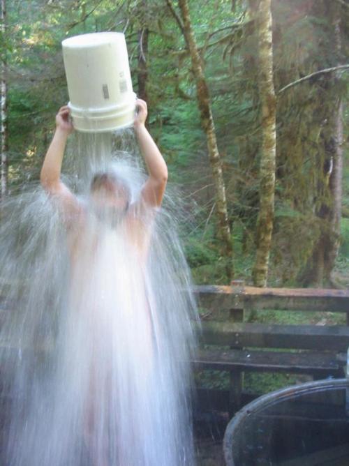 ayearoferewhon: Ice cold pour -  Sister Springs, Bagby Hot Springs, communal tubs