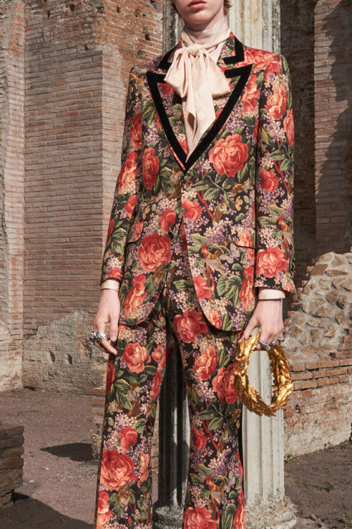 monsieurcouture:Gucci Resort 2018 Menswear Milan Fashion Week