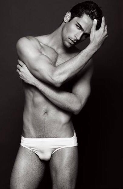 menculture-vulture:  João Bittencourt.. 