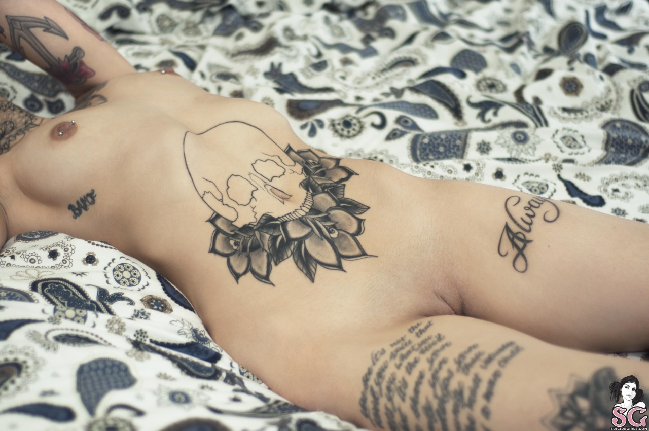 gamecat75:  Leigh Raven Suicide