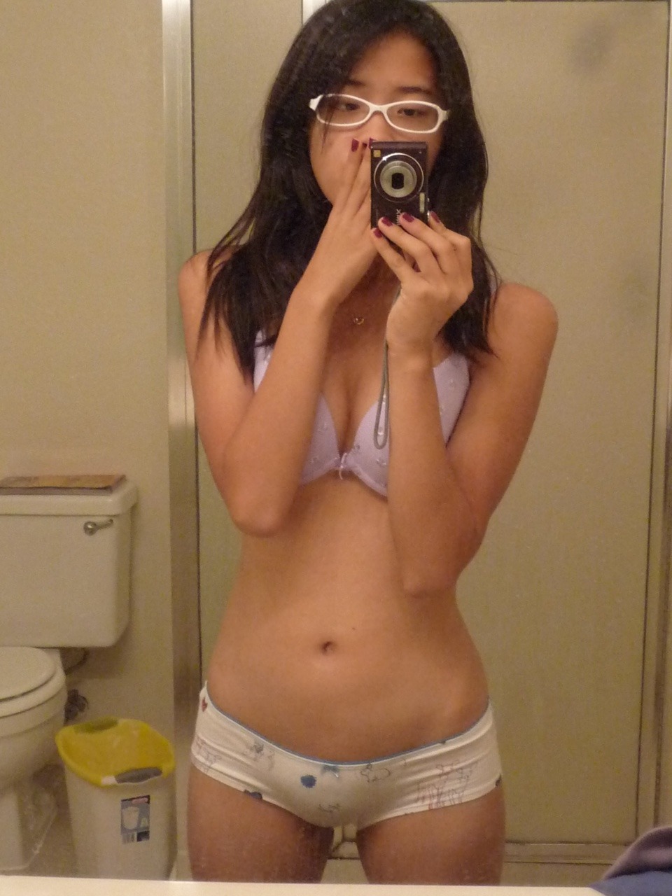 asiangirlsarethefuture:  This one too..love her body