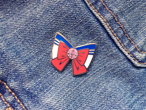 New Sailor Moon Pins and the backings they’ll come with!Preorder, shipping out July 10th, 2017