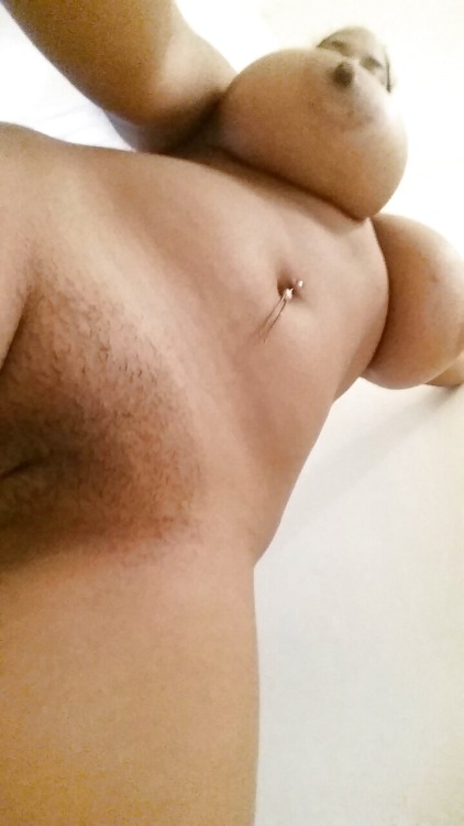 i-luv-thick-bitches:  http://i-luv-thick-bitches.tumblr.com 