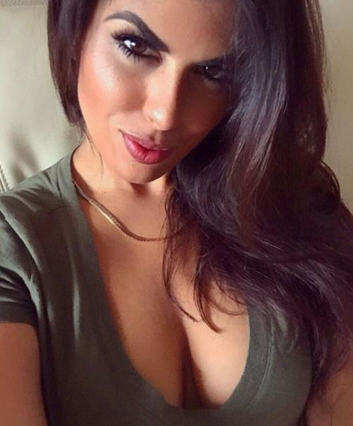 Porn Pics iwantitalluniverse:    yasminaangele  