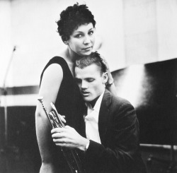 wehadfacesthen:Chet Baker and his wife Lilli, Hollywood, 1955, photo by William Claxton