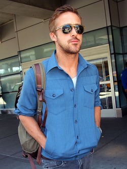 electric-wish:  Ryan Gosling, sexy as always