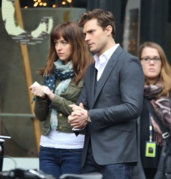 ¿cómo que Mr. Grey no existe? :c 