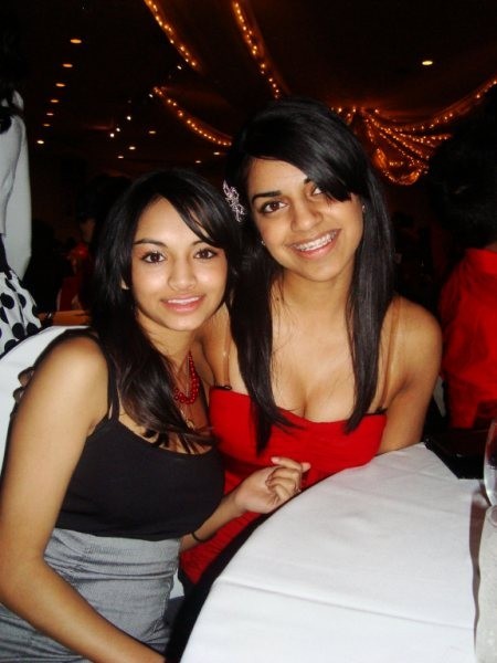 gostosoquer: jmonad:  The one with braces.    I love your blog, Im female from Brazil.