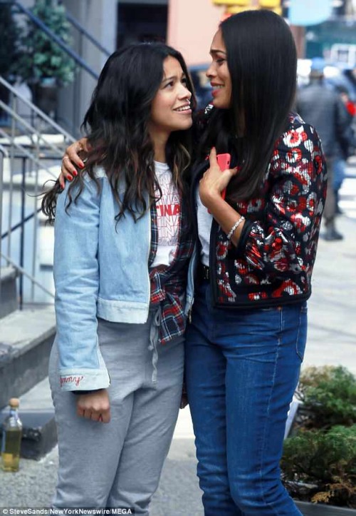 ginarodriguez-news:Gina Rodriguez and Rosario Dawson pictured on set filming ‘Someone Great&rs