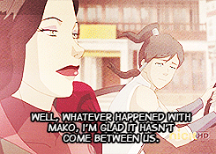 16stolenxpaperthin:  bros before hos && sisters before misters — Prioritizing relationships: you’re doing it rightI am just full of commentary right now but can I pretty please just point out how much I love the fact that the stupid romantic
