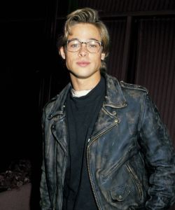 m0dern-nostalgia:Brad Pitt: 90s. Follow for daily content!