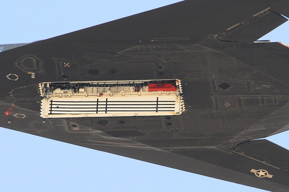 rocketumbl: F-117